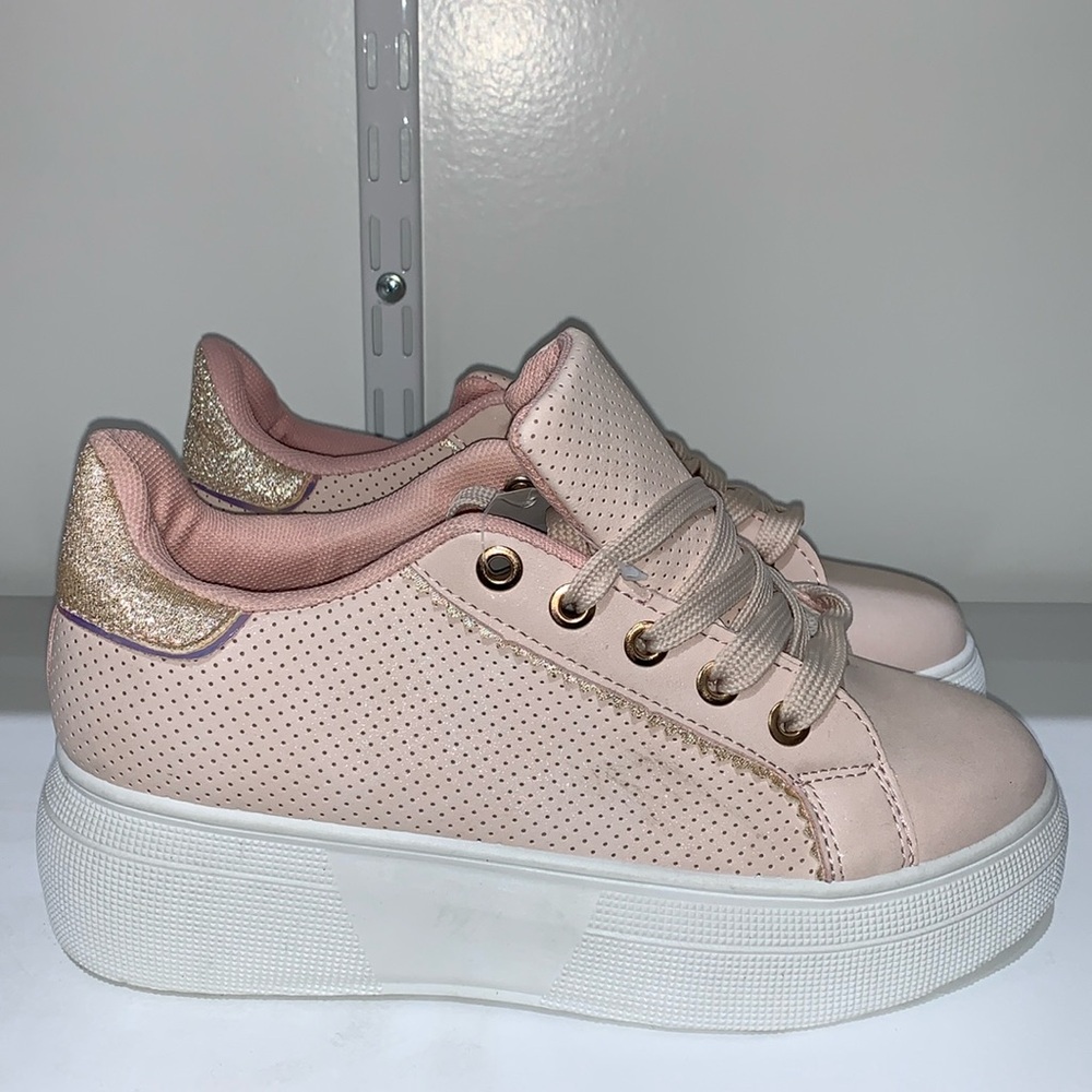 Women's Pink Sneakers with Gold Accents